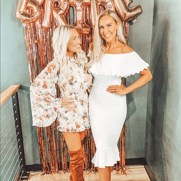 ASOS white bridal dress - Picture 2 of 4